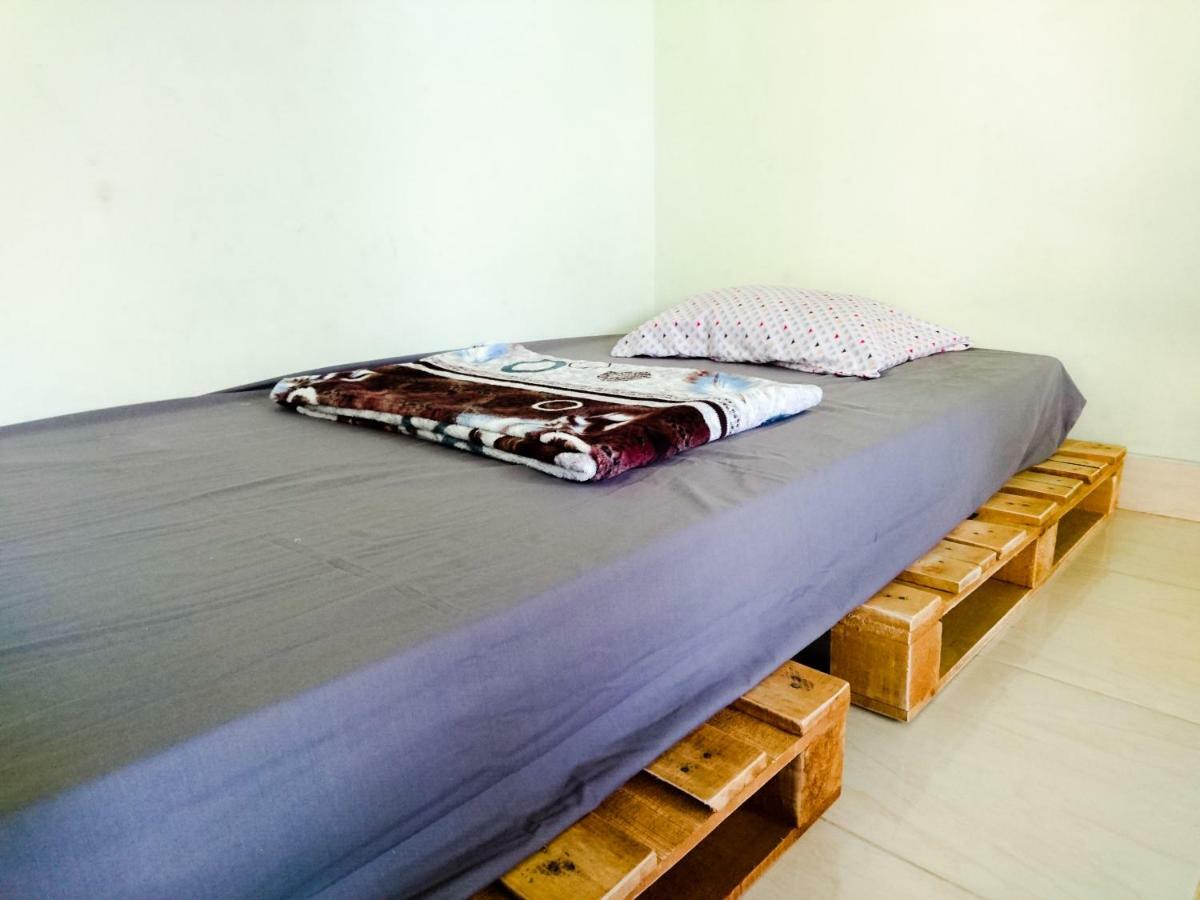 شقة Srikaloka 12 Kostel - For Female And Couple يوغياكارتا المظهر الخارجي الصورة